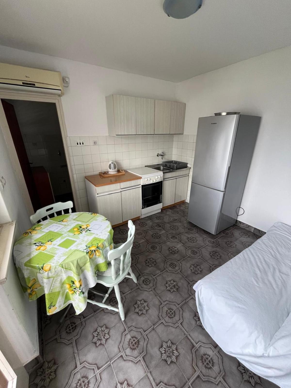 Apartmani Ana Juricev Vodice Exterior foto