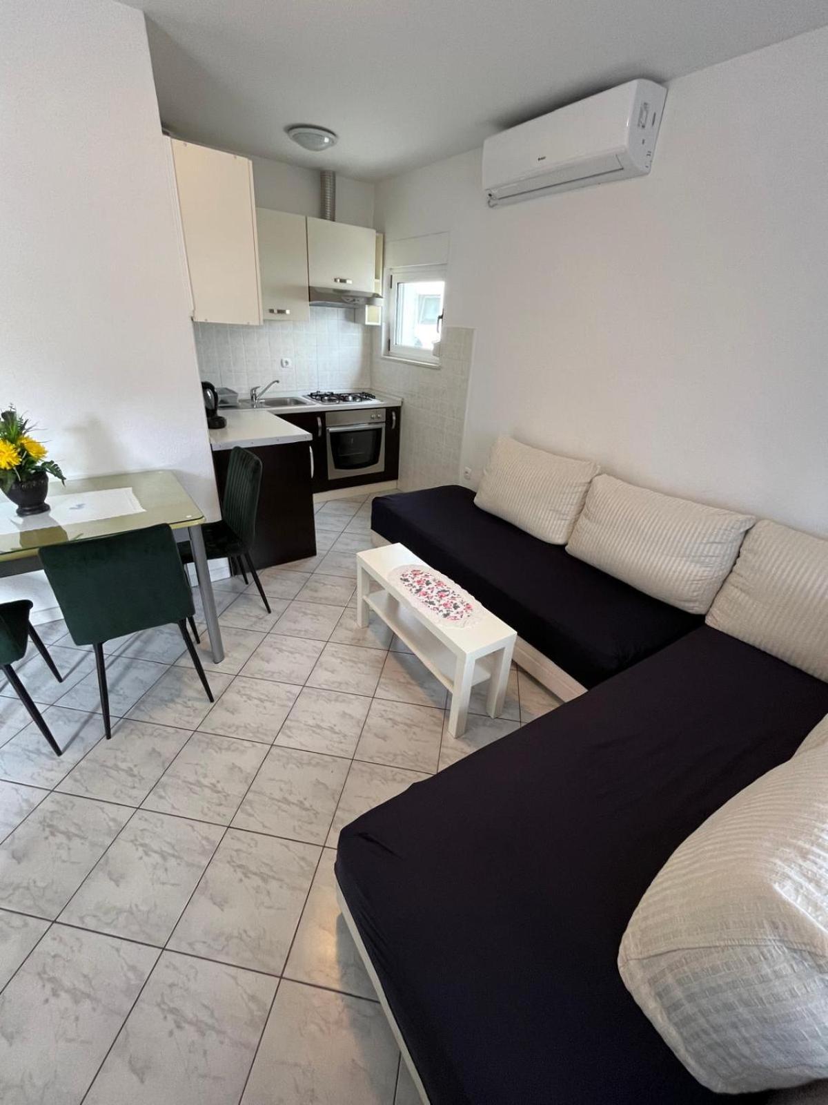 Apartmani Ana Juricev Vodice Exterior foto