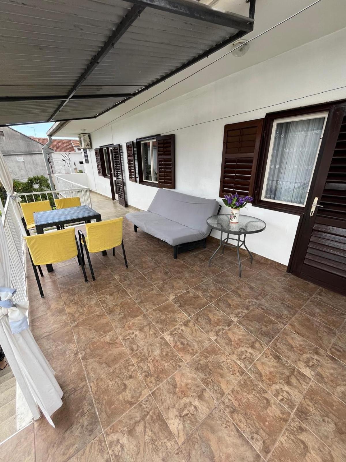 Apartmani Ana Juricev Vodice Exterior foto